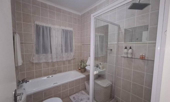 Greater Johannesburg Metropolitan Area House | Family friendly three bedroom Townhouse, in the heart of Midrand.