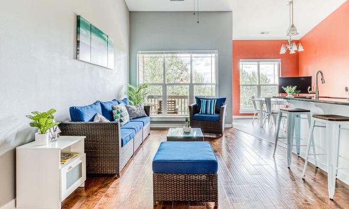 Happy Valley House | Family-Friendly Townhouse with High-Speed WiFi, and Washer/Dryer