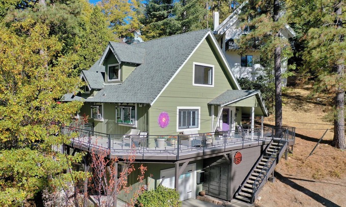 Lake Arrowhead House | family friendly, jacuzzi, fireplace, gameroom, BBQ, fire-pit, ev charger hammock