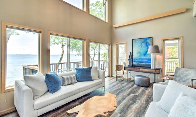Pelican Rapids House | Family-Friendly Home on Pelican Lake w/Fire Pit