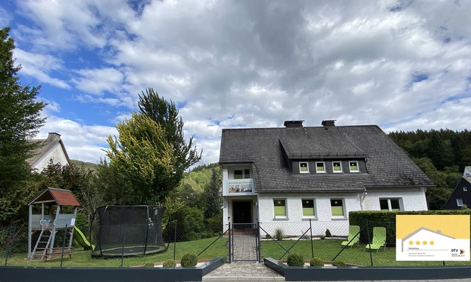 Silbach House | Family-friendly vacation home Winterberg-Silbach with infrared sauna