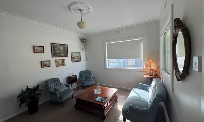 Mullumbimby House | Family friendly Vintage Style House in Mullumbimby Town - Byron Shire