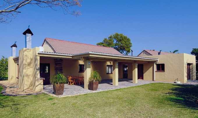 Plettenberg Bay Apartment | Family-friendly tranquil house Plettenberg Bay area. 400m from stunning beach.