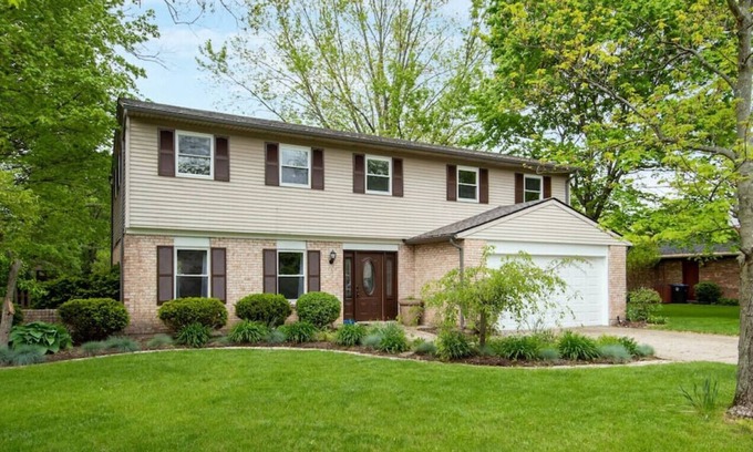 Dayton House | Family & Friends in Heart of Centerville 5bd/3ba