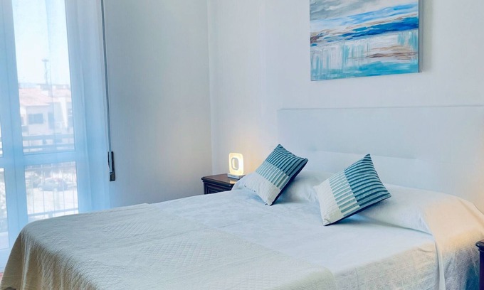 Sarzana Apartment | Family & Friends Sarzana Apartment CIN: IT011027C2ERAB87GU CITRA 011027-LT-0356