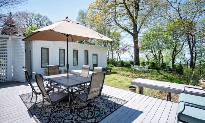 Benton Harbor House | Family fun 5BR w/Lake Michigan views and beach. Close to St. Joe/golf/wine
