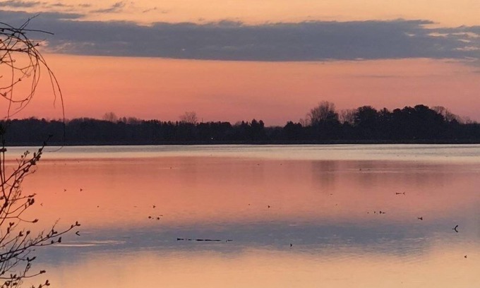Abrams House | Family Fun at the Flowage