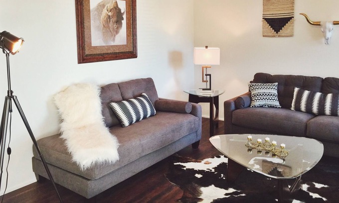 South Harrison House | Family Fun! Completely Remodeled! Pool, Putting Green, Play Set, Foosball, More!