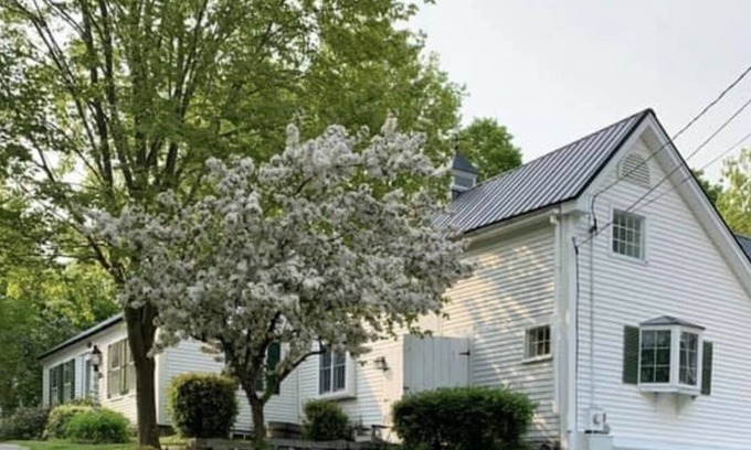 Freedom Other | Family fun retreat in an antique farmhouse nestled in the white mountains.