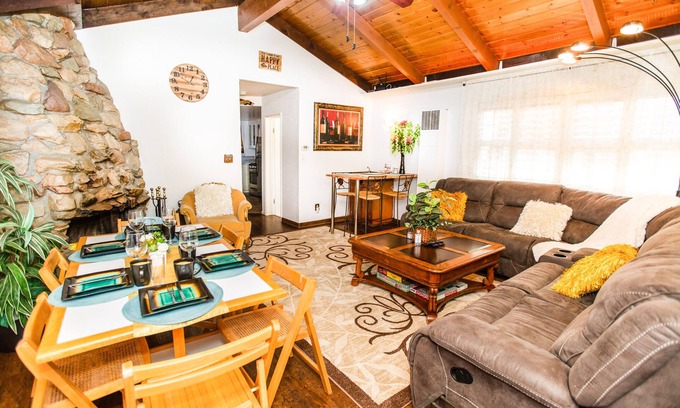 Sugarloaf House | Family Getaway to Big Bear and Mountains