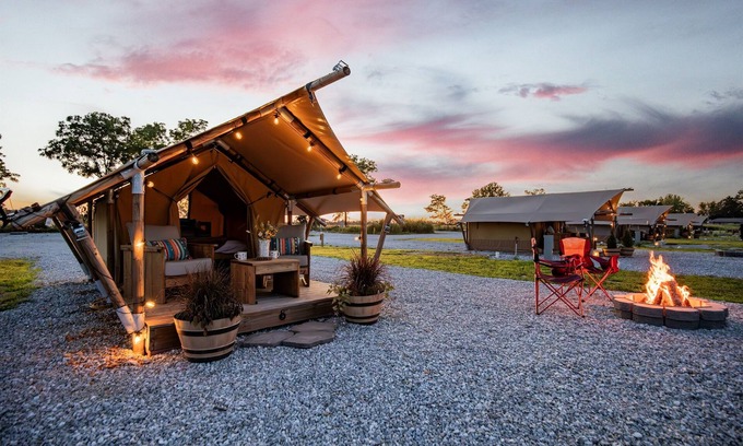 Cassville RV Rental | Family Glamping, 2 Tents near Roaring River