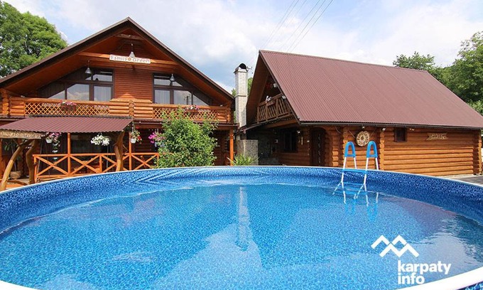Sasivka House | Family Green