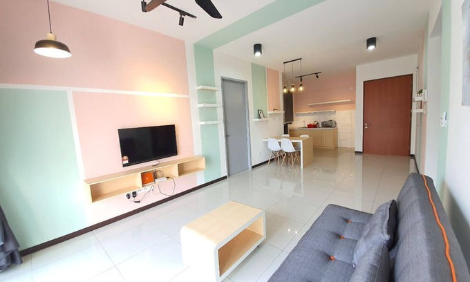 Kampung Bagan Dalam Condo | ❤️ Family & Group | Superb Poolview | PG Sentral #8pax ❤️