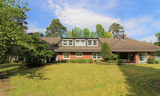 Am Fuhsekanal Villa | Family group holiday Villa near Hanover airport and trade fair, Wolfsburg