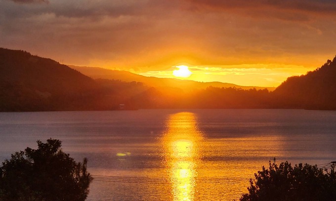 Rotoma House | Family Holiday Home at the Lake