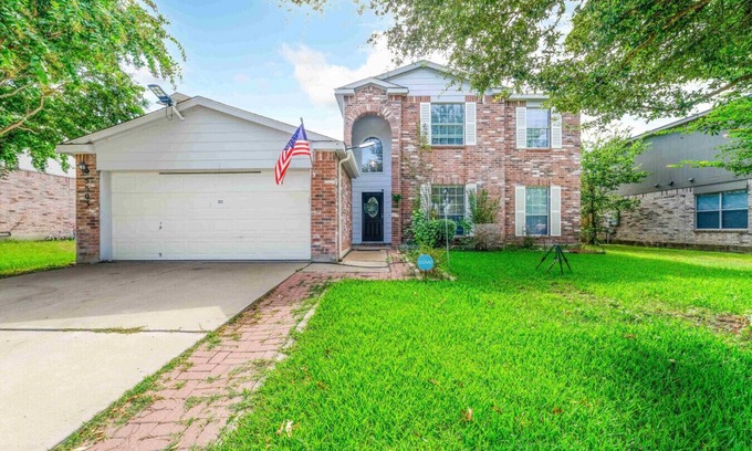 Temple House | Family Home 4BR w/Bonus Room – Walk to Park