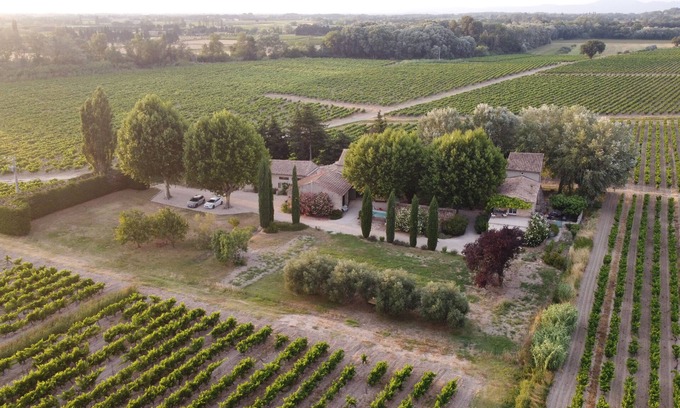Tulette House | Family home amidst vineyards in Drôme provençale