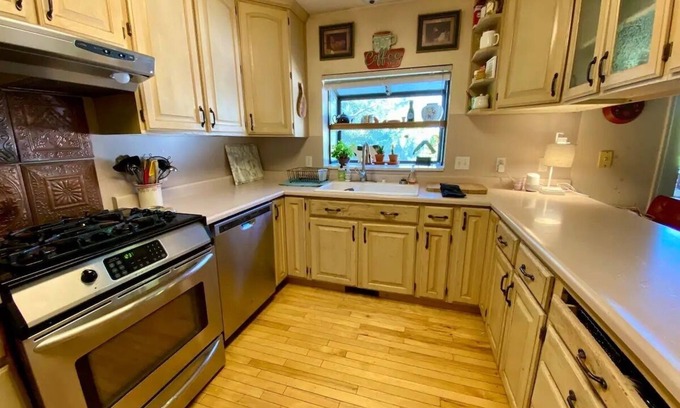 Salt Lake City House | Family Home and Neighborhood