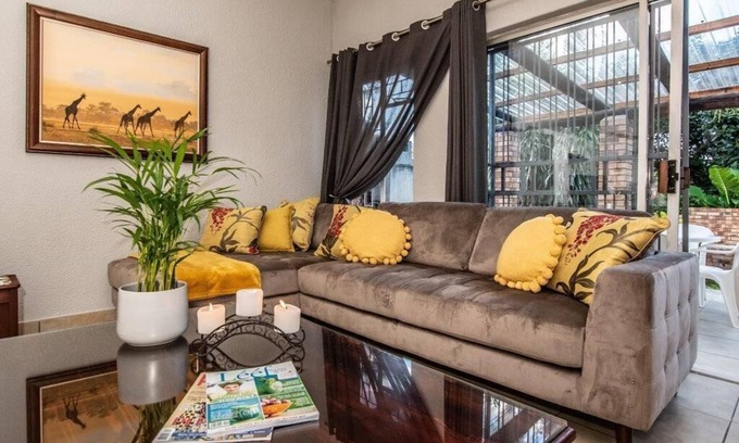 Nelspruit House | Family Home close to KrugerPark. Peacefull, safe and comfortable