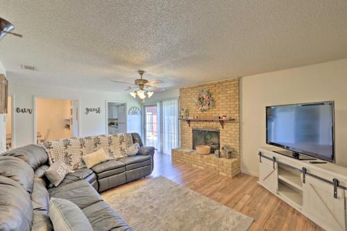 Fort Worth House | Family Home in Fort Worth Pets Welcome!