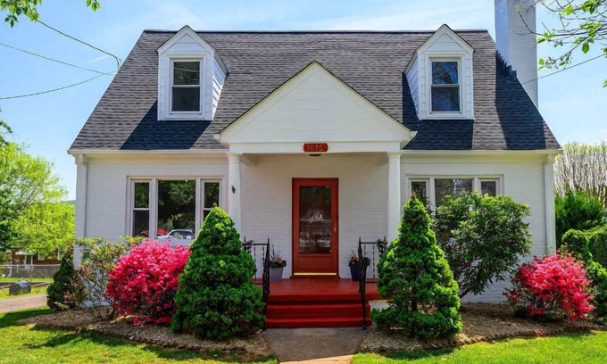 Locust Grove House | Family Home in Charlottesville - 4 Bedrooms!