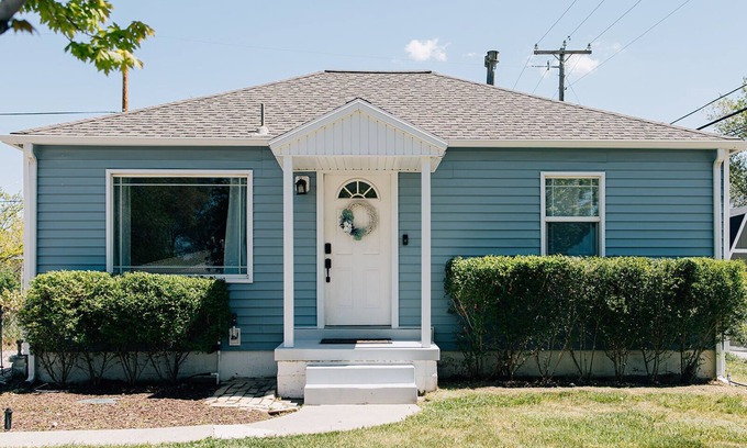 Orem House | Family Home Near Trails, BYU/UVU/Fenced Yard
