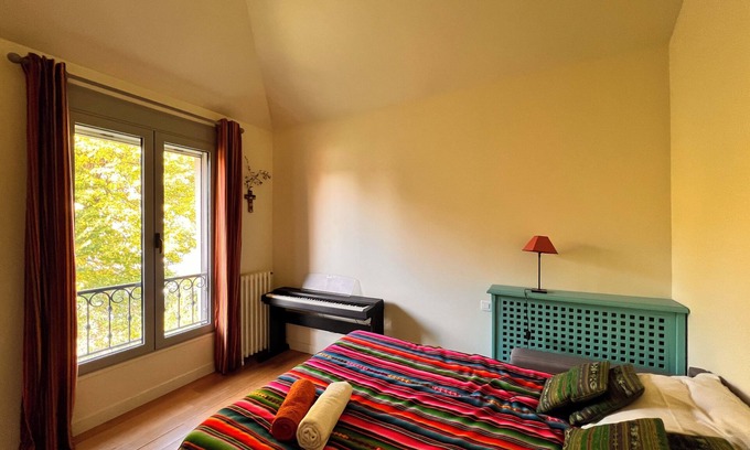 Garches House | Family home near train station