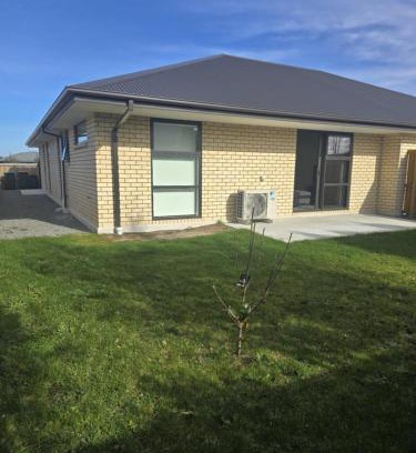 Rolleston House | Family home
