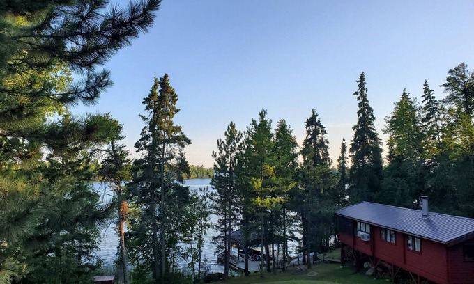 Kenora House | Family home on Lake of the Woods