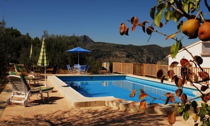 Villalonga House | Family home overlooking the Serpis River, 100% Nature