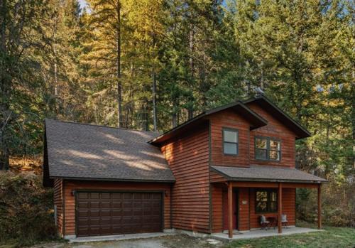 Sandpoint House | Family Home - Sandpointschweitzer