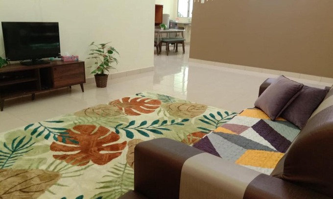 Hutan Kampung House | Family Homestay Taman Vistana Indah Alor Setar
