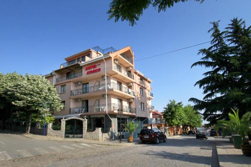 Chernomorets Hotel | Family Hotel Kosko