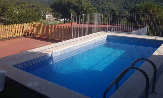 Vilanova del Valles House | Family house with private pool and great views, for 10 people