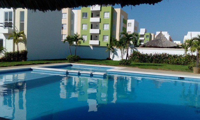 Acapulco House | Family House in Acapulco; 6 bedroom/bath, terrace/hunting, 2cars and swimming pool