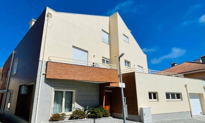 Espinho House | Family house close to the beach!