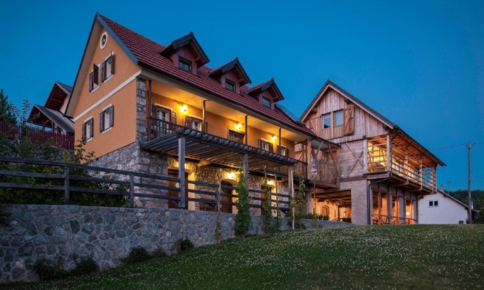 Semic House | Family House Kalska Domačija