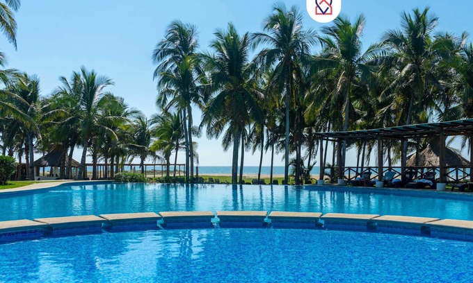 Boulevard Barra Vieja House | Family House with Pool 10 min airport