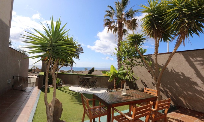 El Medano House | Family House on the Beach