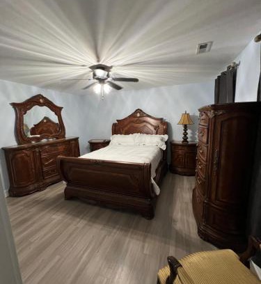 Charlotte House | Family House with Jacuzzi