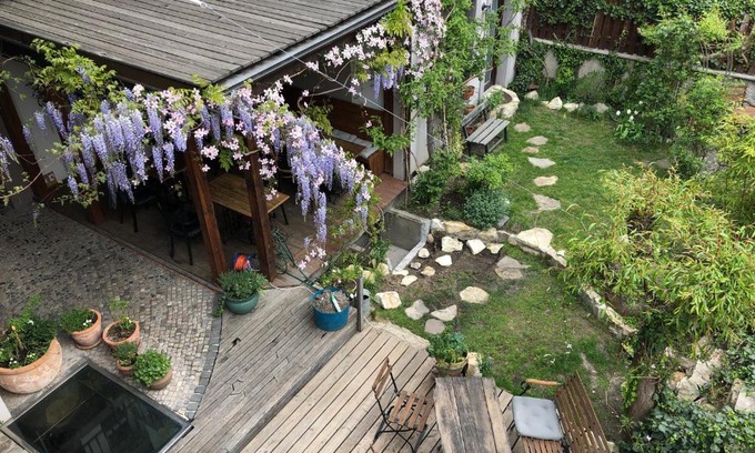 Vrsovice House | Family Lorenz & Coffee House