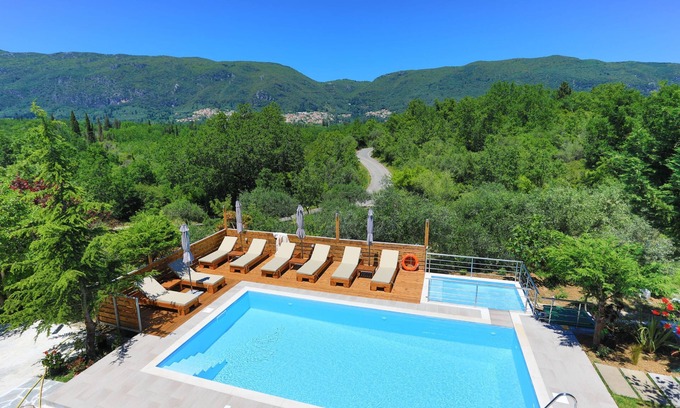 Ano Korakiana Apartment | Family Modern House, Wi-Fi, BBQ, Quiet, sleeps 6