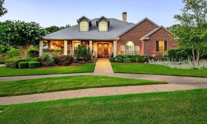 Cedar Hill House | Family Oasis 5 miles from Joe Pool Lake