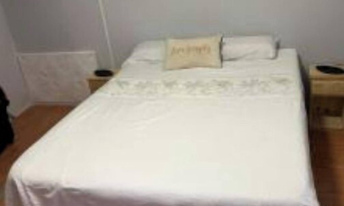 Cordoba Apartment | Family/pet friendly! Comfy- 15 min to airport, city centre and football stadium