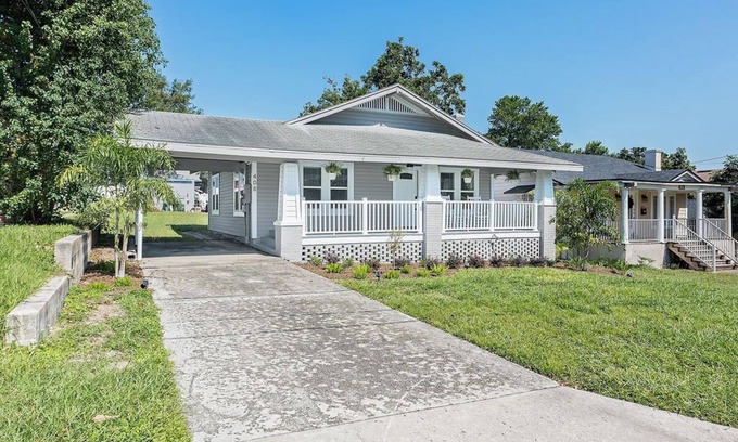 Lakeland House | Family & Pet Friendly Home near TigerTown & Downtown Lakeland