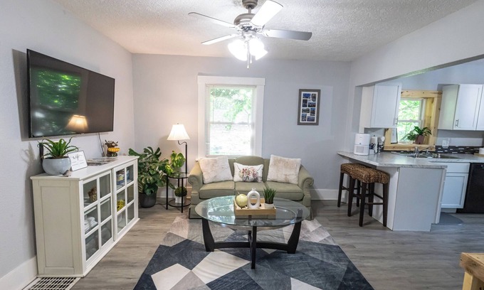 Greater South Side House | Family & Pet-Friendly 2BR Retreat Near Downtown