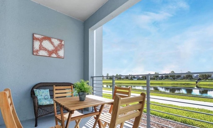 Kissimmee Condo | Family place with gorgeous view, 4 miles to DISNEY