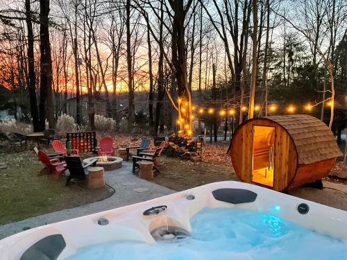 Pocono Lake Ski Chalet | Family Pocono Gem by the lake with private sauna, hot tub, and huge game room
