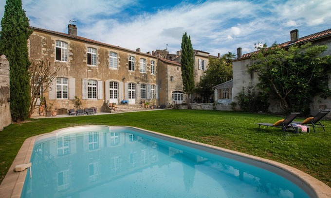 Condom House | Family Private Mansion 4*- Private pool & panoramic views - Hôtel de Mellet