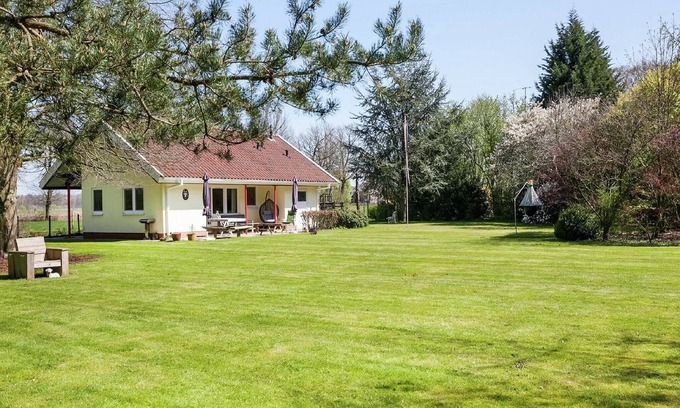 Heino House | Family residence with large garden
